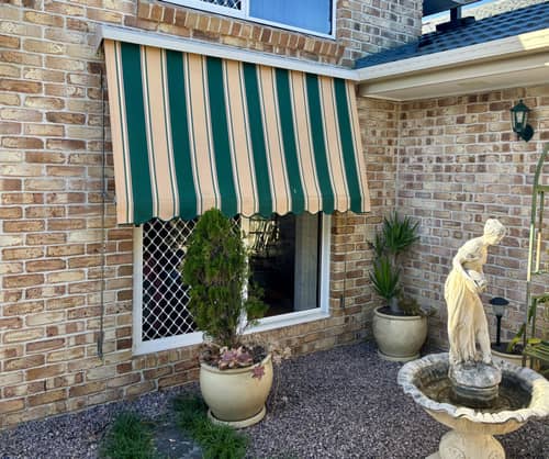 Automatic Awnings 22
